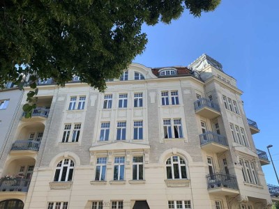 3-Raum-Wohnung - zusammenlegbar zu einer großen 6-Raum-Wohnung - WG-geeignet