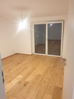 Moderne 2-Zimmer-Wohnung mit Küche und  großem Balkon in Lauben zu vermieten