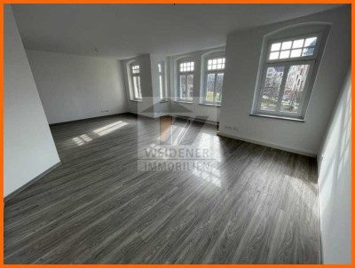 Moderne Wohnung mit Balkon, zwei Bädern und vier Räumen!