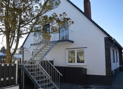 Strandnah & hochwertig: Moderne Eigentumswohnung in beliebter Lage von Duhnen mit Garten - Terrasse