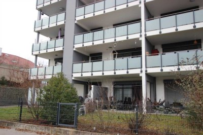 Schöne 2-Zimmer Eigentumswohnung in zentraler jedoch ruhiger Lage mit Garage - 760