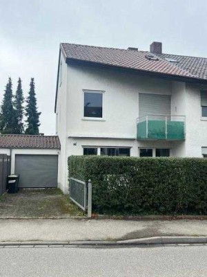 Leinfelden-Echterdingen (Stetten): Doppelhaushälfte in ruhiger Lage