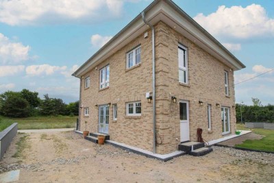 Wohnträume leben: Gehobenes Einfamilienhaus mit Garten in Ückeritz