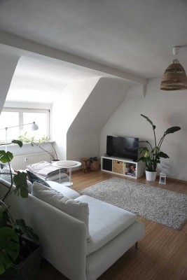 Charmante, möblierte Wohnung in Erfurt – 77 m² mit Gemeinschaftsgarten