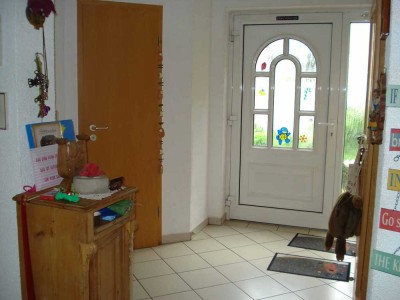 Schönes Einfamilienhaus mit Keller und 2 KFZ Stellplätzen