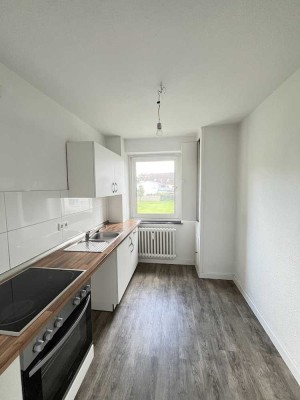 Erst vor kurzem sanierte 3-Zimmer-Wohnung frei!