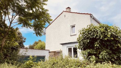 + Sanierungsbedürftige Doppelhaushälfte in Frankfurt/Schwanheim | K E I N E Erbpacht +