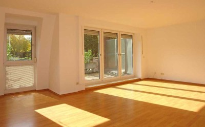 Vierraumtraum mit großem Sonnenbalkon im Moltkeviertel