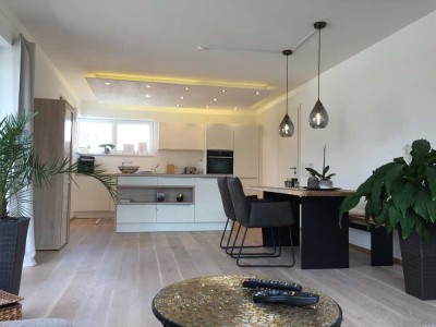 Moderne neuwertige 2-Zimmer-Wohnung mit Balkon in Buchbach