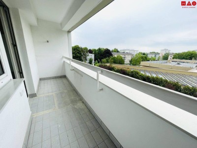 Sehr einladende, großzügige 2-Raum-Wohnung mit Loggia! Im Stadtteil Niedernhart/Spallerhof direkt neben dem Vital- und Einkaufszentrum Muldenstraße! 1A Infrastruktur und Öffi-Anbindung!