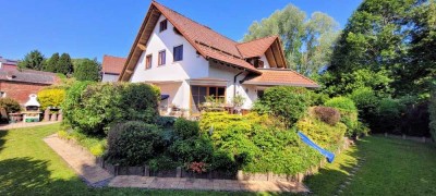 Architekturhaus mit einzigartigem Schnitt in idyllischer Lage!