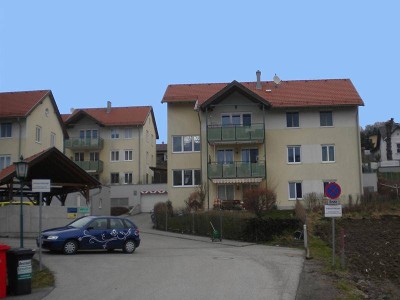 Wiedervergabe - 3 Zimmer - 1 PKW-Stellplatz in Garage - Eigengarten - Miete mit Kaufoption