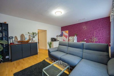 ***Familienfreundliches Zuhause in Griesheim*** 4 Zimmer Wohnung mit Einbauküche und Balkon
