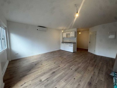 Ruhige 1,5-Zimmer Wohnung (Erstbezug) zentral in Eningen