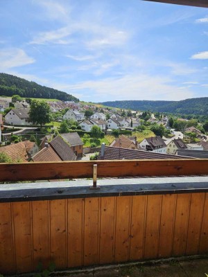 Geräumige Dachgeschosswohnung mit Ausblick
