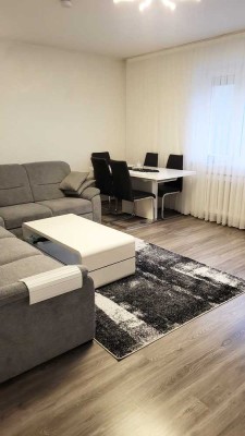 Stilvolle 3-Raum-Wohnung mit ablösbarer EBK in der Augsburger Innenstadt