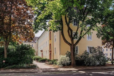 2-Zimmer-Wohnung mit Tageslichtbad // EG links