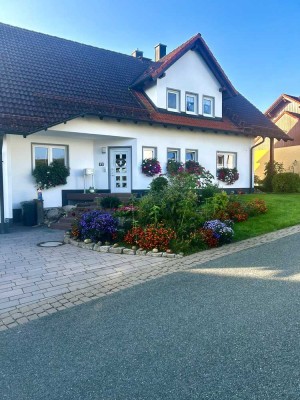 Gepflegte 3,5-Zimmer Wohnung mit Garage in Lichtenfels
