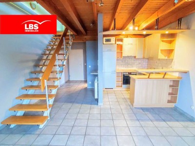 Gemütliche Maisonette-Wohnung mit modernem Bad, Einbauküche und TG-Stellplatz