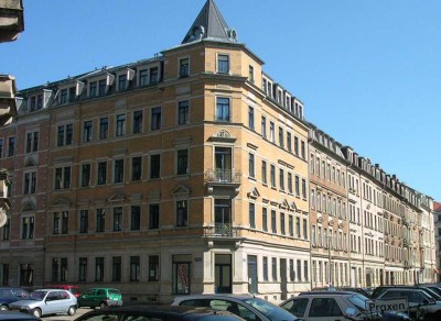 BEZUGSFREIE 3-Zimmer-Maisonette-Wohnung mit Einbauküche und Balkon am Universitätsklinikum