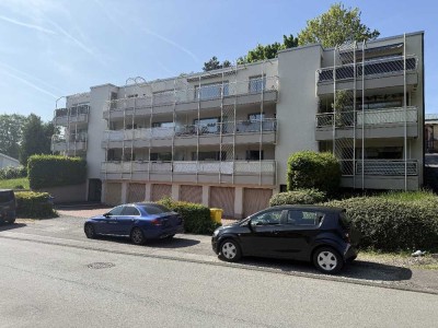 JA, zum begehrenswerten Mehrfamilienhaus mit Garagen in Solingen-Gräfrath!
