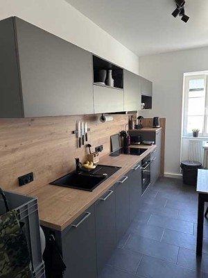 ACHTUNG RESERVIERT / Charmante voll möblierte 2-Zimmer-Wohnung im 3. OG in München-Thalkirchen