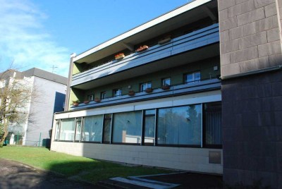 Essen Heisingen, Heisinger Ortskern, 2 Zimmer-Wohnung mit Loggia!