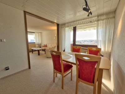 Ganz oben wohnen: Barrierefreie 4,5-Zimmer-Wohnung mit Panoramablick in Waiblingen!