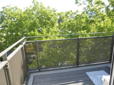 Nähe Uniklinik, helle kompakte DG-Wohnung mit TG-Stellplatz
