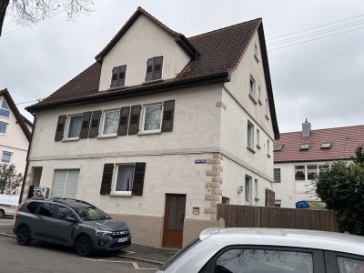 Geräumiges und modernisiertes 9-Zimmer-Haus in Metzingen