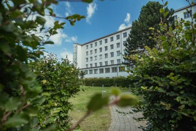 Wohntraum am Wasser – Terrassenwohnung über zwei Etagen im QUARTIER AM MEER!