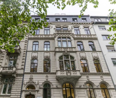 NEU *Paul & Partner* PENTHOUSE-MAISONETTE MIT KLIMAANLAGE, DACHTERRASE UND BLICK ÜBER WIESBADEN !