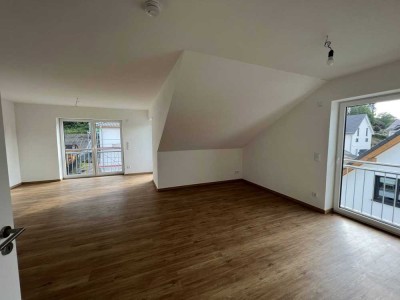 Schöne 3-Raum-Dachgeschosswohnung mit gehobener Innenausstattung in Freudenberg