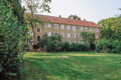 2-Zimmer-Wohnung mit Wohnküche // 1.OG links