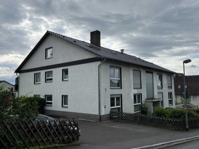 Frisch renovierte 3-Raum-Wohnung mit Einbauküche in Marburg