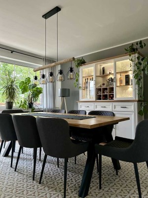 Voll renovierte 4-Raum-Wohnung mit Balkon, eigenen Garten, Einbauküche und Fitnessraum in Minden
