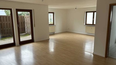 Privatverkauf: helle 3 1/2 Zi. EG-Wohnung mit Terrasse, Garage und Stellplatz in HN-Biberach