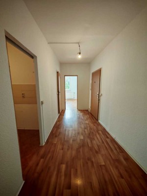 Schöne renovierte 3-Zimmer-Wohnung mit Balkon in Dessau-Rosslau
