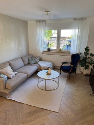 Neuwertiges 5-Zimmer-RMH mit gehobener Ausstattung (möbliert / befristet) Mainz-Finthen