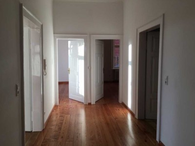 Altbaujuwel in Tübinger Altstadtnähe mit Balkon, Parkett und 4 hellen Zimmern