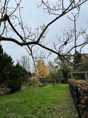 "Für Naturliebhaber: Mehrfamilienhaus gegenüber einem botanischen Garten zu verkaufen."