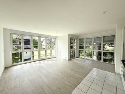 Attraktive Eigentumswohnung in Berlin-Heiligensee: 54 m² / 2-Zimmer / 2-Balkone / EBK / Keller