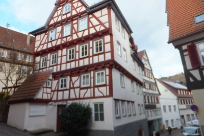 Fachwerkhaus mitten im Zentrum, EBK und Balkon