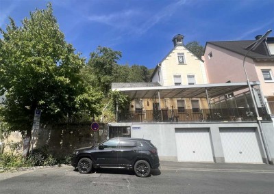 Einfamilienhaus mit zweitem (noch) unbebauten Grundstück, beide mit großer Grundstücksfläche!