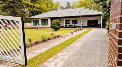 familienfreundlich: Bungalow in Alleinlage mit 113 m² Wohnfläche - Wohnen im Grünen mit 2.161 qm GST