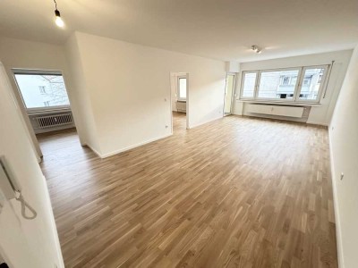 Luxus 3 Zimmerwohnung mit Balkon in Toplage von Opladen - frisch saniert