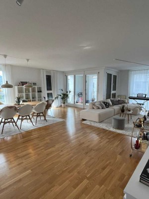 Einzigartige 2,5 Zi.-Wohnung in Esslingen-City