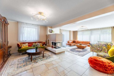 HEGERICH: Grosszügige Villa mit Garten und Pool für die gesamte Familie