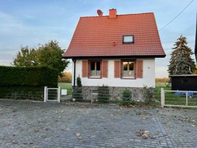 Einfamilienhaus  Außerhalb