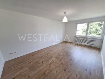 Balkon, Tageslichtbad & zwei Zimmer zum Wohlfühlen